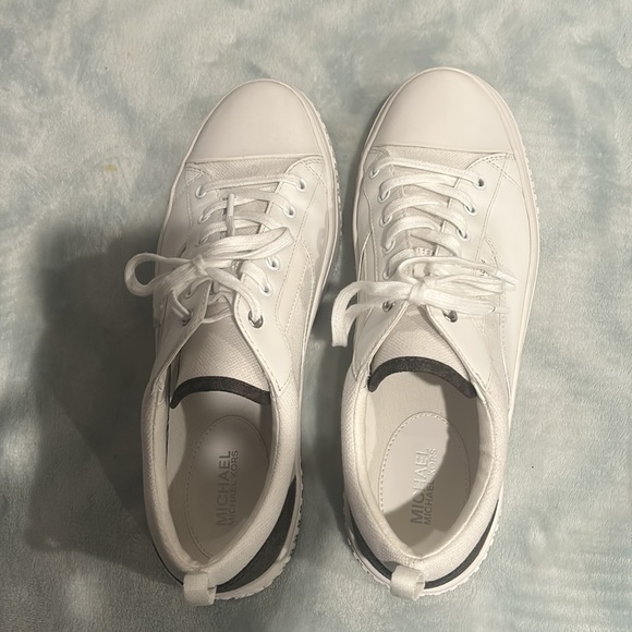 MK white and brown sneakers size 10 - Picture 3 of 6